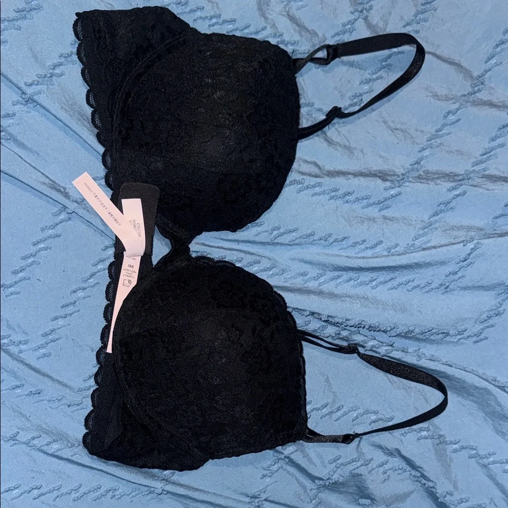 NWOT Victoria’s secret bra bundle - Picture 2 of 5
